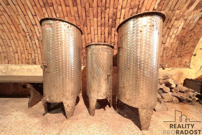 Prodej vinného sklepa, Mutěnice, 120 m2