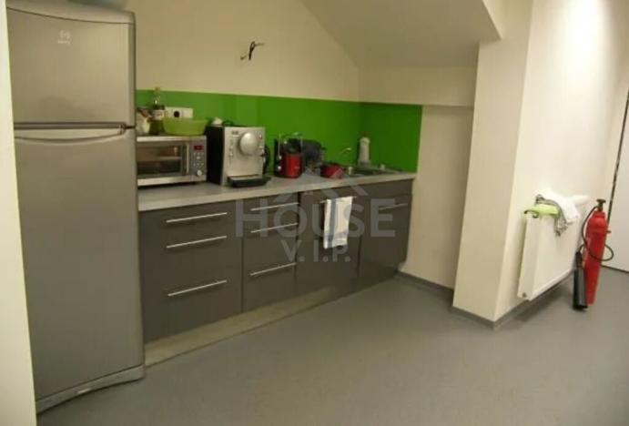 Prodej kanceláře, Praha - Nusle, Pod pramenem, 616 m2