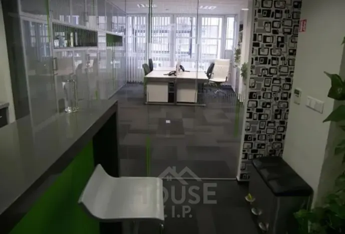 Prodej kanceláře, Praha - Nusle, Pod pramenem, 616 m2