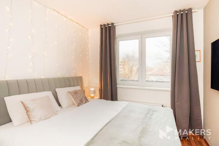 Pronájem bytu 2+kk, Praha - Žižkov, Biskupcova, 54 m2