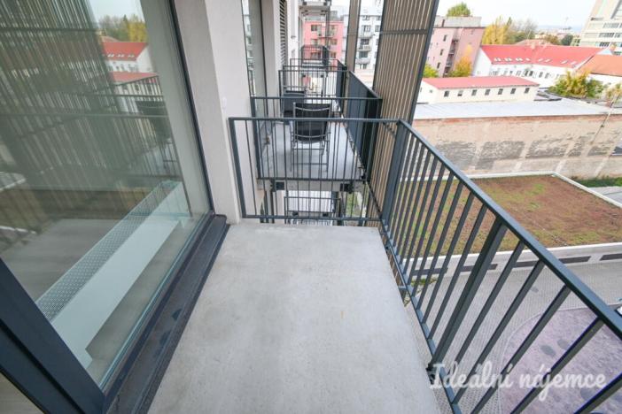 Pronájem bytu 1+kk, Brno, Dornych, 38 m2