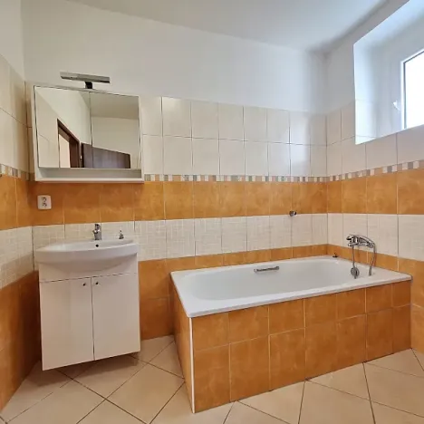 Pronájem bytu 2+kk, Praha - Strašnice, Černokostelecká, 47 m2