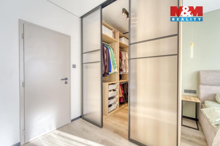 Prodej bytu 3+1, Plzeň - Skvrňany, Vojanova, 72 m2