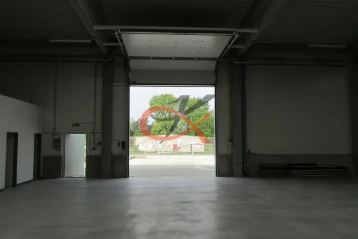 Pronájem skladu, Valašské Meziříčí, M. Alše, 475 m2