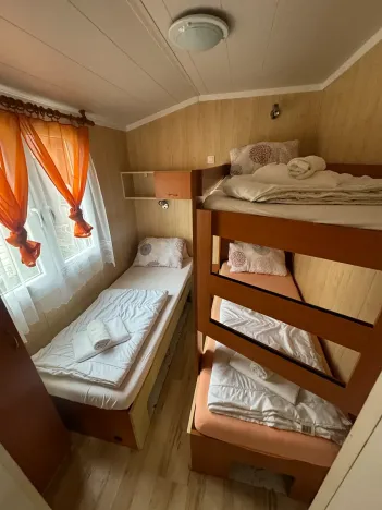 Prodej ubytování, Františkovy Lázně, Jezerní, 8786 m2