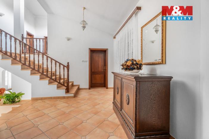 Prodej rodinného domu, Frýdštejn - Sestroňovice, 387 m2