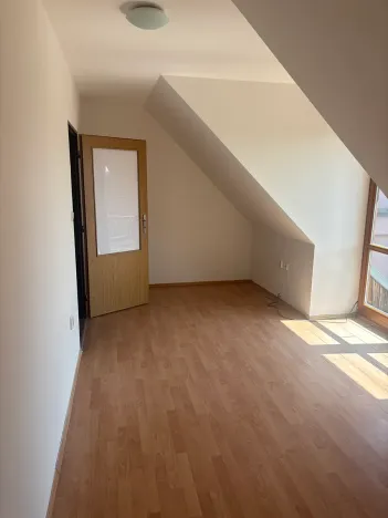 Pronájem bytu 3+kk, Náměšť nad Oslavou, Masarykovo nám., 92 m2