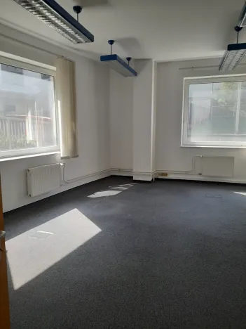Pronájem kanceláře, Třebíč, Komenského nám., 25 m2