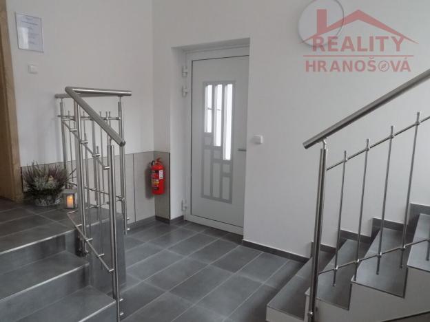 Pronájem bytu 2+kk, Píšť, Opavská, 38 m2