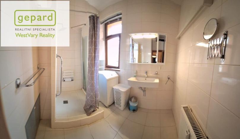 Prodej bytu 3+1, Karlovy Vary, Moravská, 77 m2