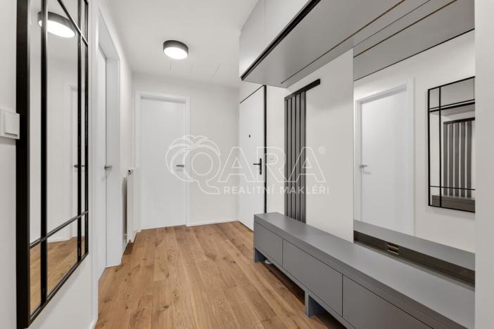 Pronájem bytu 2+kk, Praha - Troja, Pod Hrachovkou, 61 m2