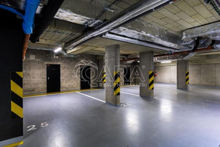 Pronájem bytu 2+kk, Praha - Troja, Pod Hrachovkou, 61 m2