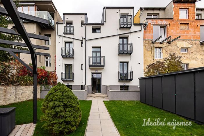 Pronájem bytu 1+kk, Praha - Záběhlice, Za návsí, 26 m2