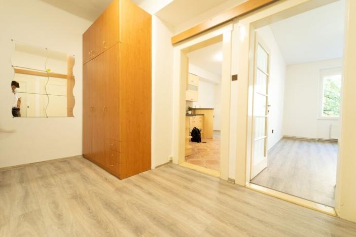 Pronájem bytu 2+kk, Praha - Žižkov, Lucemburská, 53 m2