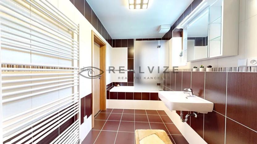 Prodej bytu 3+kk, Hluboká nad Vltavou, Masarykova, 83 m2