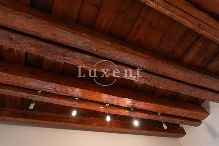 Pronájem bytu 2+1, Praha - Malá Strana, Mostecká, 80 m2