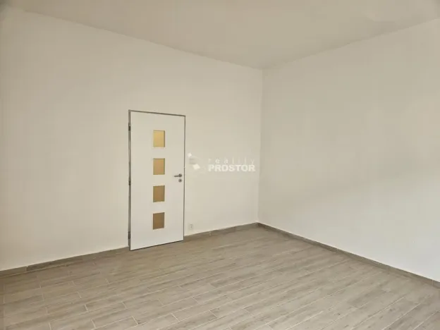 Pronájem bytu 2+1, Trmice, Žižkova, 80 m2