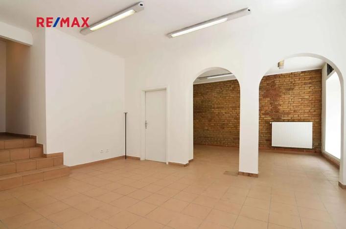 Pronájem obchodního prostoru, Praha - Bubeneč, Veletržní, 60 m2