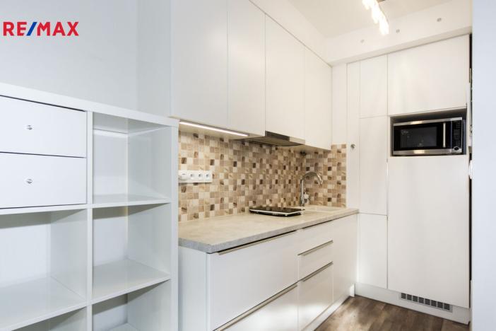 Pronájem bytu 1+kk, Praha - Letňany, Letovská, 34 m2