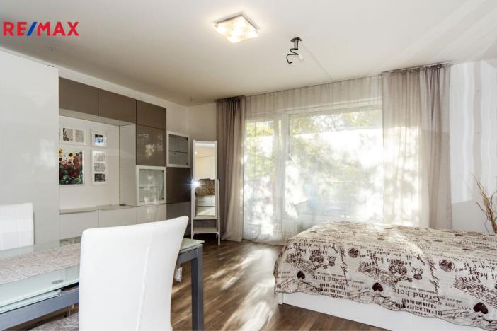 Pronájem bytu 1+kk, Praha - Letňany, Letovská, 34 m2