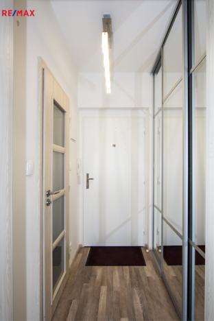 Pronájem bytu 1+kk, Praha - Letňany, Letovská, 34 m2