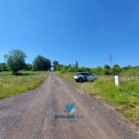 Prodej pozemku pro bydlení, Modlany, 826 m2