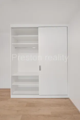 Pronájem bytu 2+kk, Praha - Vršovice, Arménská, 51 m2