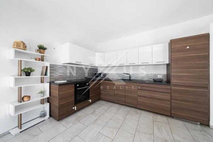 Prodej rodinného domu, Krakovany, 163 m2