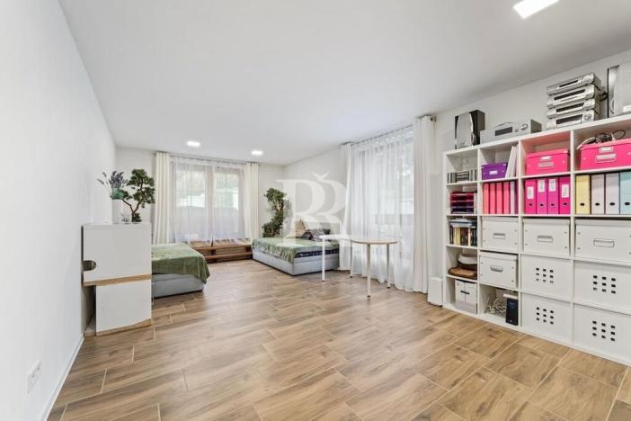 Prodej rodinného domu, Libčany, 280 m2