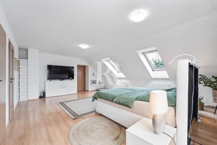 Prodej rodinného domu, Libčany, 280 m2