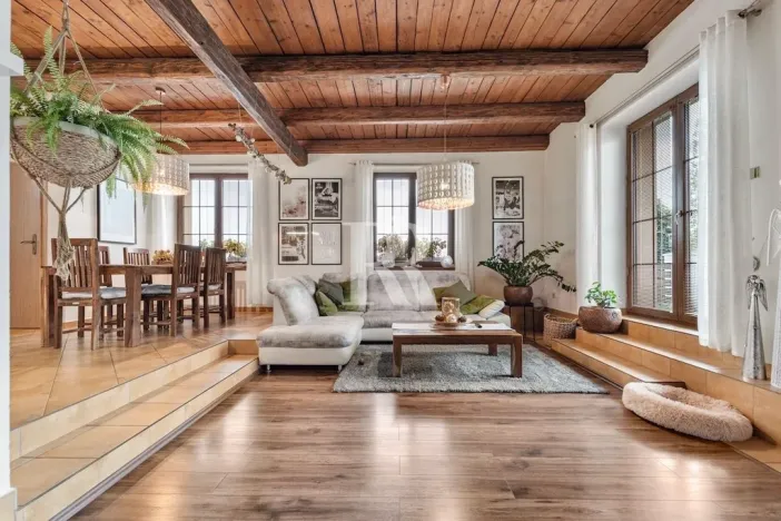 Prodej rodinného domu, Libčany, 280 m2