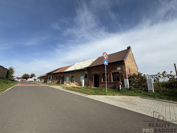 Prodej vinného sklepa, Hrušky, 35 m2