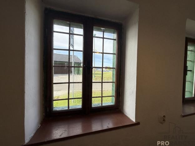 Prodej vinného sklepa, Hrušky, 35 m2