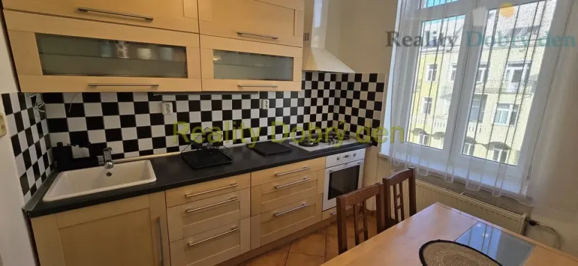 Prodej bytu 2+1, Opava, Zacpalova, 71 m2