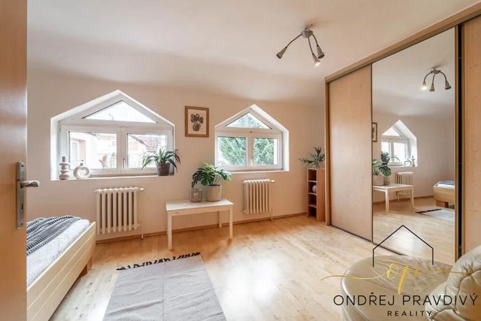 Prodej činžovního domu, Lety, Sokolská, 265 m2