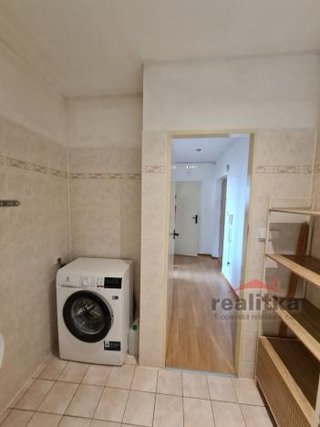 Pronájem bytu 1+1, Opava, Bílovecká, 38 m2