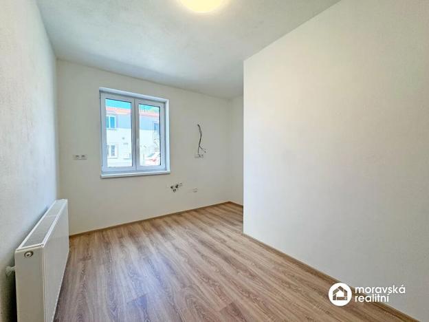 Prodej bytu 2+1, Vémyslice, 55 m2