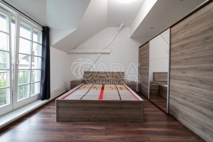 Prodej bytu 5+kk, Holubice, Za Dvorem, 117 m2