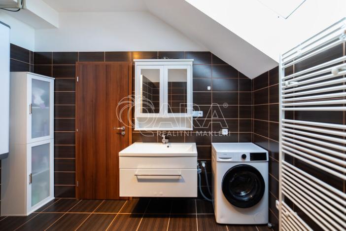 Prodej bytu 5+kk, Holubice, Za Dvorem, 117 m2