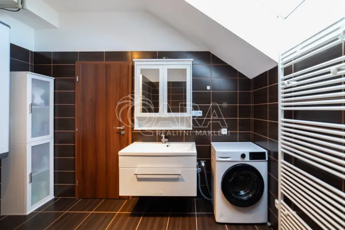 Prodej bytu 5+kk, Holubice, Za Dvorem, 117 m2