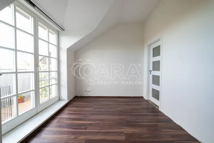 Prodej bytu 5+kk, Holubice, Za Dvorem, 117 m2