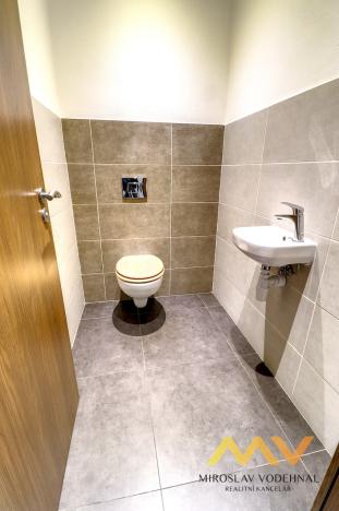 Pronájem bytu 2+kk, Pardubice - Zelené Předměstí, K Višňovce, 58 m2