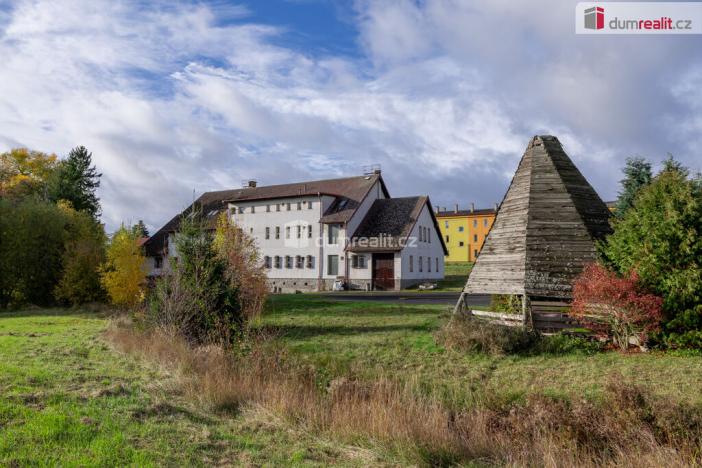 Prodej ubytování, Valeč - Kostrčany, 43069 m2