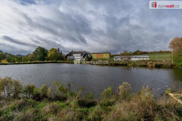 Prodej ubytování, Valeč - Kostrčany, 43069 m2