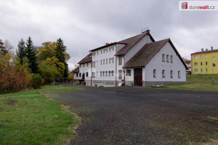 Prodej ubytování, Valeč - Kostrčany, 43069 m2
