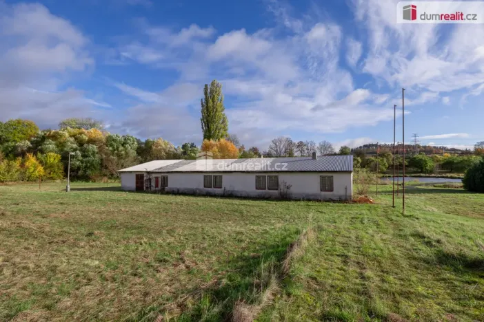 Prodej ubytování, Valeč - Kostrčany, 43069 m2