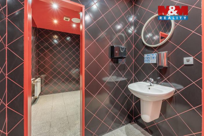 Pronájem obchodního prostoru, Praha - Troja, Olštýnská, 300 m2