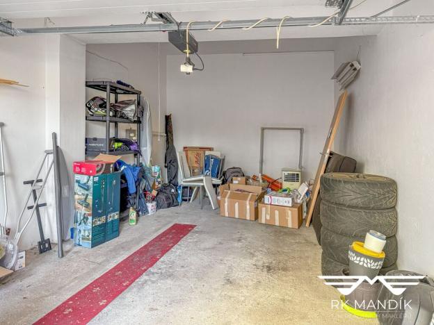 Pronájem garáže, Praha - Košíře, Česká, 22 m2