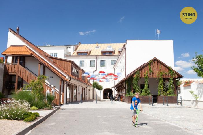 Pronájem atypického bytu, Žďár nad Sázavou, nám. Republiky, 52 m2