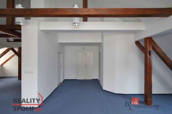 Pronájem kanceláře, Jablonec nad Nisou, Budovatelů, 180 m2